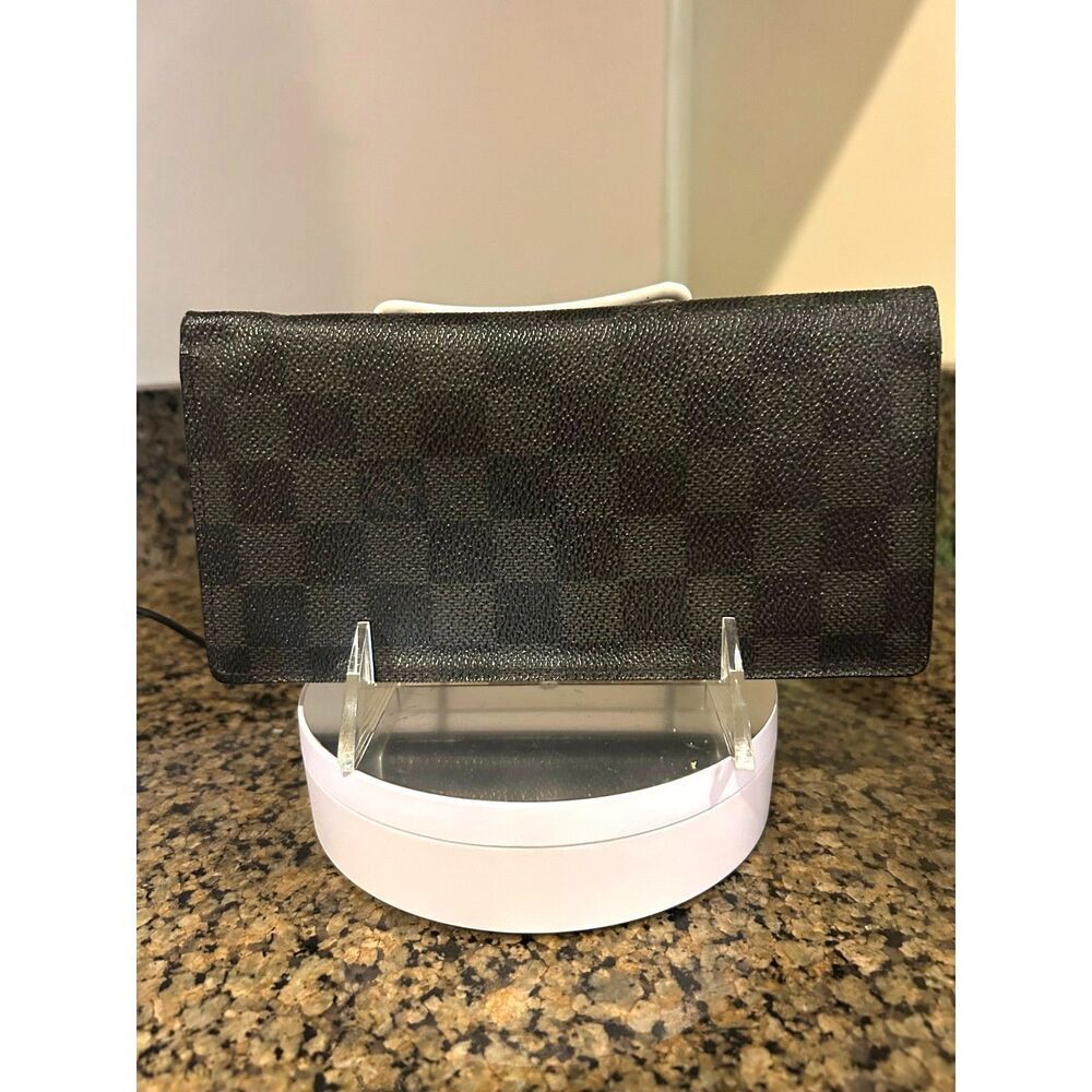 Louis Vuitton Damier Graphite Canvas Leather Brazza Wallet - Unisex